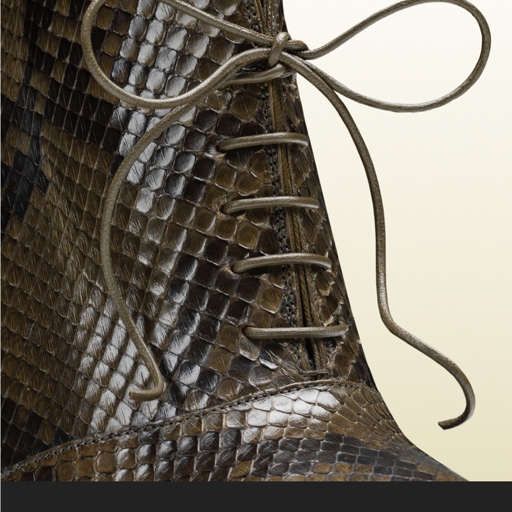 Like NEW Gucci Kim Python Green Lace Up Stiletto Heels Ankle Bootie SZ 39